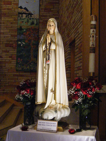 Our Lady of Fatima.  Photo credit: M. Sibley